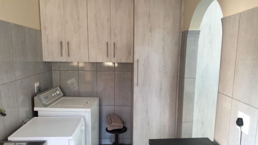 3 Bedroom Property for Sale in Universitas Free State